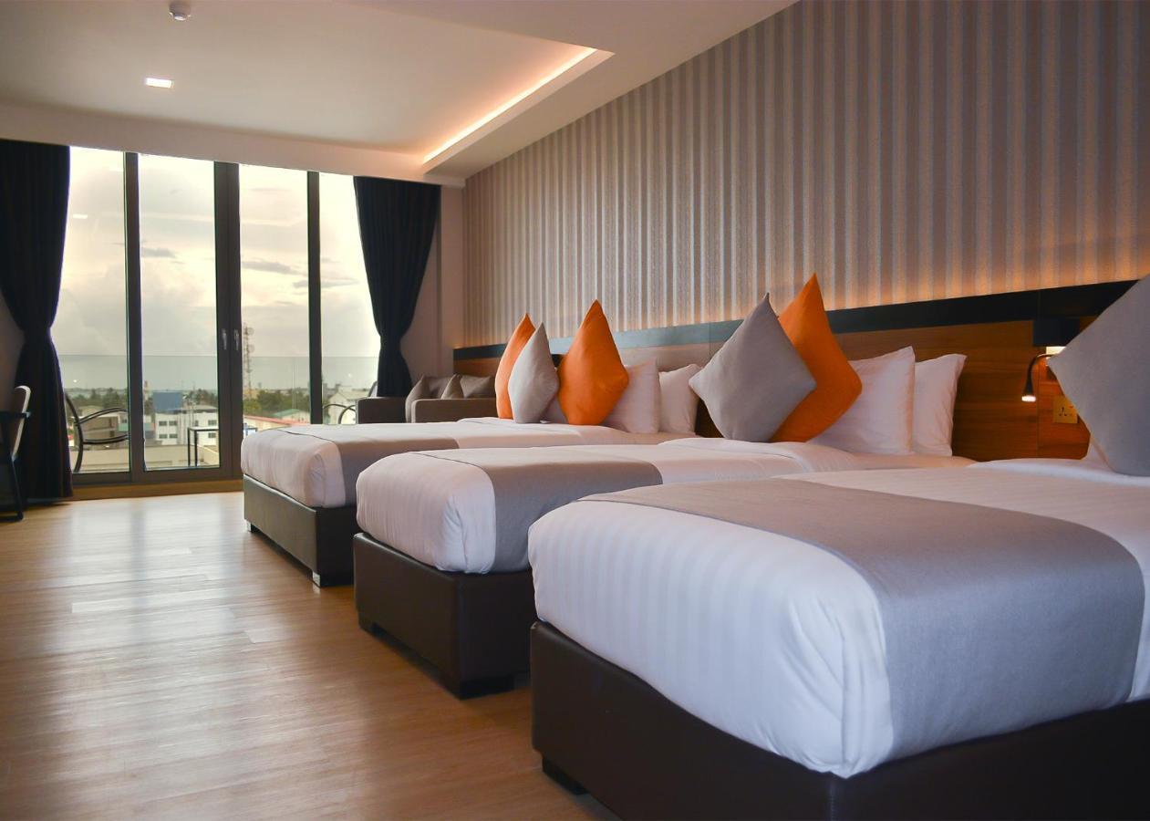 Triton Prestige Seaview And Spa Maafushi Luaran gambar