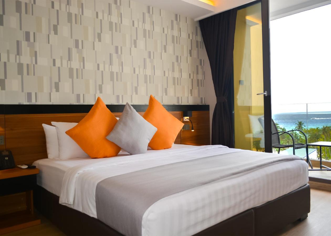 Triton Prestige Seaview And Spa Maafushi Luaran gambar