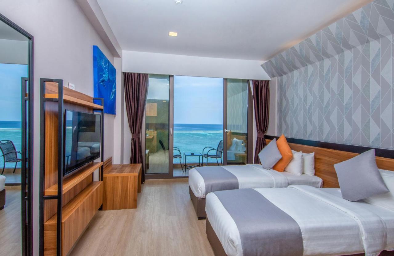 Triton Prestige Seaview And Spa Maafushi Luaran gambar